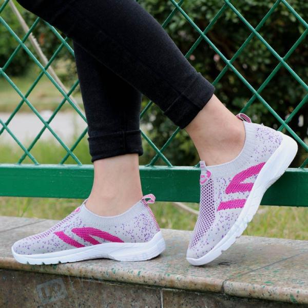 軽量 滑り止め 柔らかい 中高年 大注目 レディース 夏 通気 ランニング お母さん スニーカー 運動靴 旅行 運動