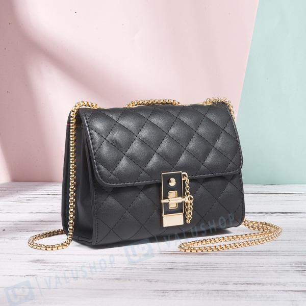 ショルダーバッグ 春夏新作 レディース 斜めがけ カジュアル 小さいバッグ ミニバッグ 肩掛け エレガント 無地 おしゃれ 上品