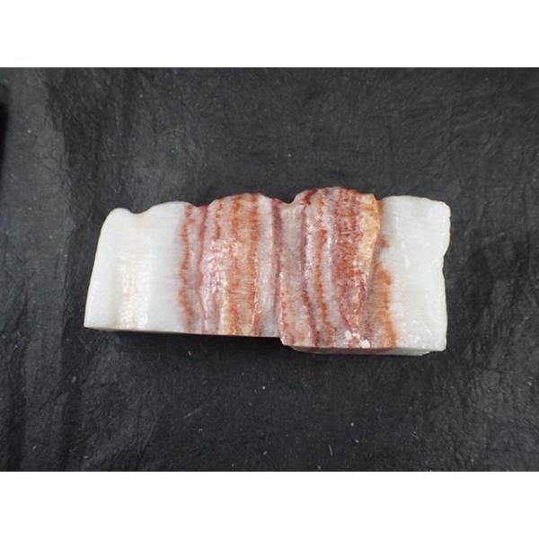 最高品質豚肉石 Pork Stone 方解石 中国広西省チワン族自治区柳州市 産 寸法 92 9x45 1x21 5mm 167g 8565 Vecstoneclub 通販 Yahoo ショッピング