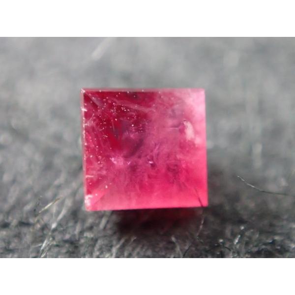 最高品質天然レッドベリル(Red Beryl) エメラルドカット Wah Wah Mtns 