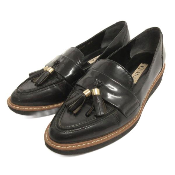 【未使用級】ダイアナ エナメル　タッセル ローファー　ポインテッド　黒　25cm DIANA（ダイアナ） ローファー タッセル ポインテッドトゥ エナメル 22