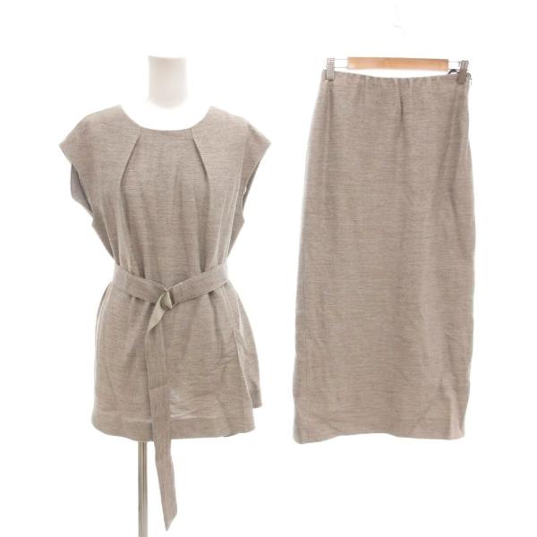 yoshie inaba　ヨシエイナバ　シルク100％スカート　９号 未使用品 ヨシエイナバ yoshie inaba タグ付き セットアップ ブラウス