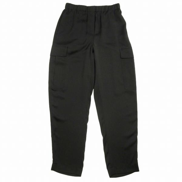 新品タグ付き　Theory セオリー　ワイドカーゴパンツ　黒／サイズ０ 新品タグ付き Theory セオリー ワイドカーゴパンツ 黒／サイズ0