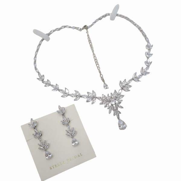 STELLA BRIDAL ステラブライダル キュービックジルコニア ウェディングジュエリー アマリリス ネックレス・イヤリング 2点セット SILVER(シルバー) レディース【表記サイズ】レディース:M【実寸サイズ】チェーンの長さ：41...