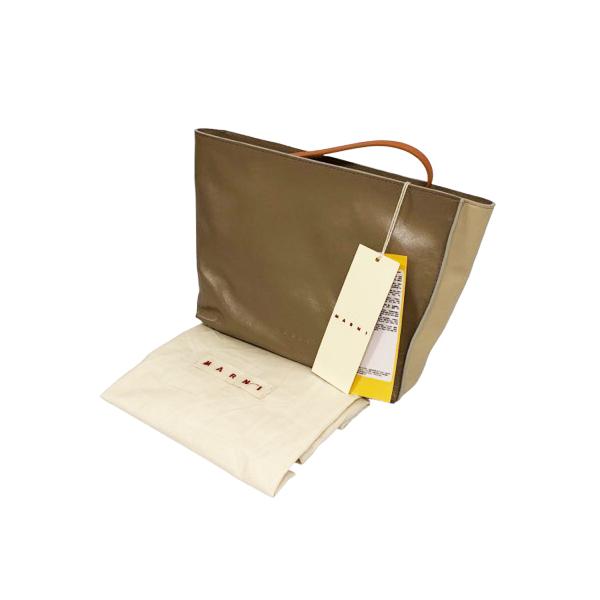 MARNI（マルニ） 未使用品 クラッチバッグ 鞄 バッグ バイカラー 牛革