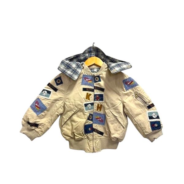 カールヘルム Karl Helmut ブルゾン ジャケット パッチワーク 中綿 S ベージュ マルチカラー キッズ【ブランド】カールヘルム Karl Helmut【表記サイズ】S【実寸サイズ】肩幅：32cm　身幅：40cm　袖丈：33cm　...
