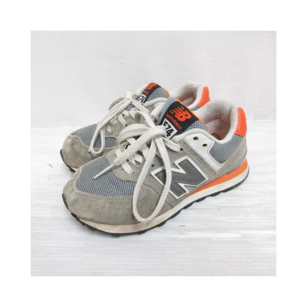 ニューバランス NEW BALANCE KL574P1P スニーカー シューズ 16.5cm 灰 グレー オレンジ 靴 レースアップ 子供靴 キッズ【ブランド】ニューバランス NEW BALANCE【表記サイズ】16.5【実寸サイズ】最大幅...