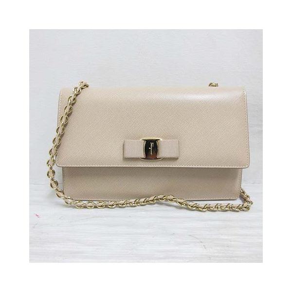 極美品 サルヴァトーレ フェラガモ チェーンウォレット ベージュ FERRAGAMO（フェラガモ） サルヴァトーレフェラガモ Salvatore