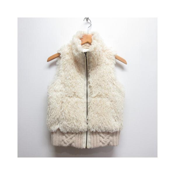 エムピーエス MPS 子供服 フェイクファー ジップ ベスト 130 オフホワイト 中綿入り 裏地付き キッズ【ブランド】エムピーエス MPS【表記サイズ】130【実寸サイズ】身幅：40cm　着丈：49cm　　【素材】【表地】　ポリエステル...