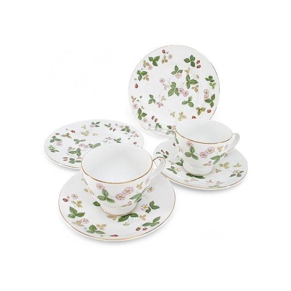 【新品未使用】ウェッジウッド　皿・ティーカップ各2セット　計4点 ウェッジウッド WEDGWOOD ワイルドストロベリー ティーカップ