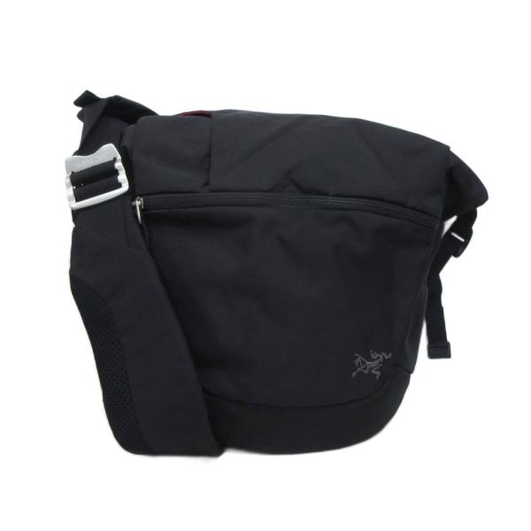 美品国内正規品　アークテリクス　ミストラル8 ブラック　ショルダーバッグ ARC'TERYX（アークテリクス） ミストラル8 Mistral 8 ショルダーバッグ