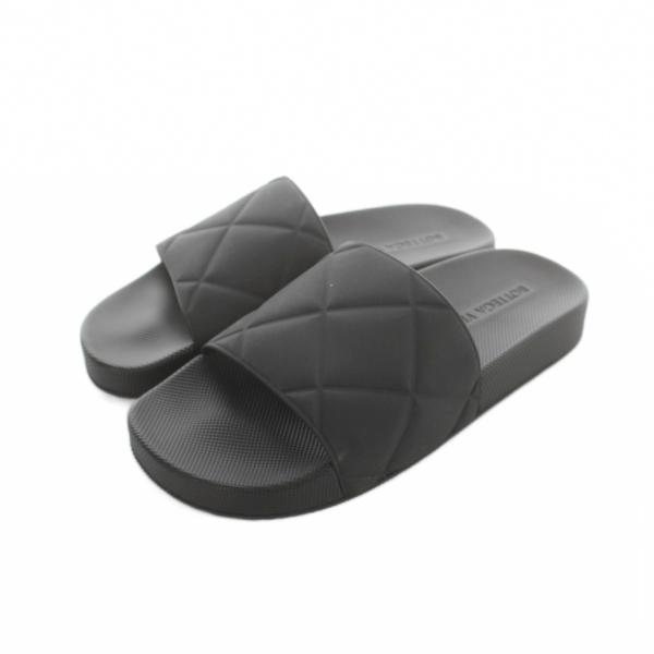 BOTTEGA VENETA（ボッテガ・ヴェネタ） サンダル フラット イントレ