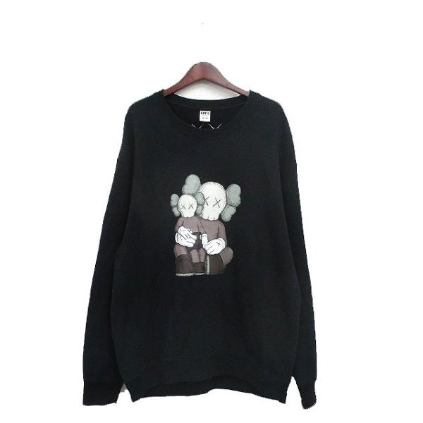 ユニクロ（UNIQLO） × KAWS コラボ UTコレクション トレーナー