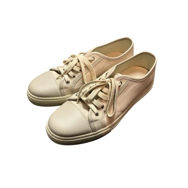 GUCCI（グッチ） ローカットスニーカー ローカット GGキャンバス 白
