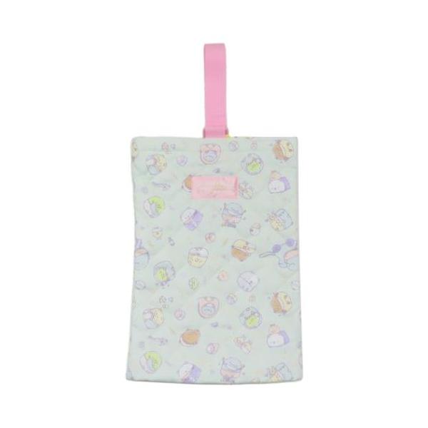 かわいいサンエックスの大人気キャラクター[すみっこぐらし]の可愛らしい新作キッズ雑貨シリーズこちらは体育館シューズなどを入れる[シューズバッグ]キルティング素材の手作り風でカワイイ運動靴入れとして…楽しい学校生活の始まりだ他にも同柄の雑貨い...