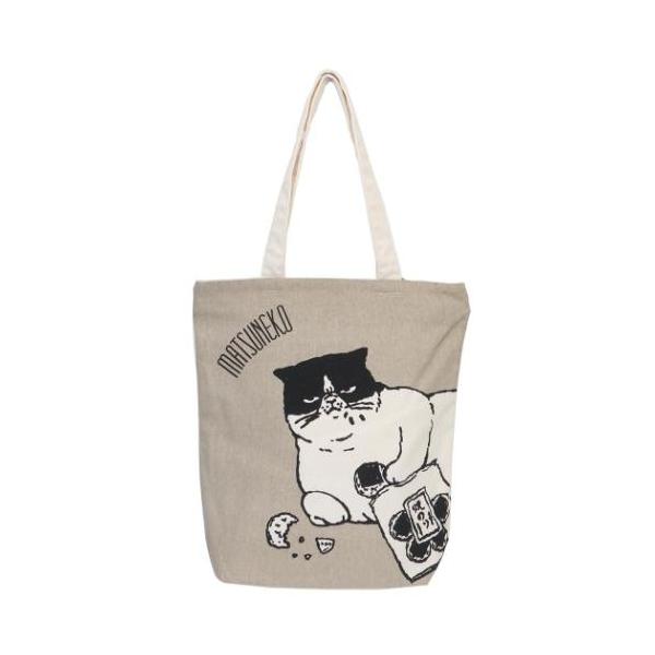 通勤 通学に大活躍シンプルキュートなキャンバストートバッグシリーズこちらは大判の雑誌もすっぽり入るデイリーユースなバッグ天ファスナー付きで中身が飛び出る心配もナシ内側にもポケットが付いているので小物を分けて収納できます普段使いや旅行のサブバ...