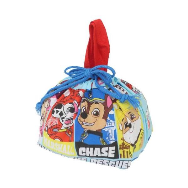 弁当 おしゃれ 生活雑貨　仕事 一人暮らし 巾着袋ニコロデオンで人気のカナダ制作の幼児向けアニメ[パウ パトロール]のキュートなランチ雑貨シリーズこちらは定番人気アイテム[マチ付きLUNCH巾着]底にマチが付いているのですっぽりお弁当箱が入...