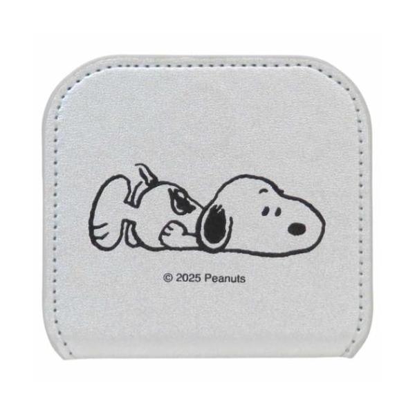 生活雑貨 おしゃれ 部屋 手鏡 お祝い ギフトに 日用雑貨大人気[PEANUTS/SNOOPY]グッズにまたまた可愛いnewアイテム登場こちらはお洒落な女子の必需品[折りたたみミラー]開いてスタンドになるのでお化粧直しにぴったり薄型コンパク...