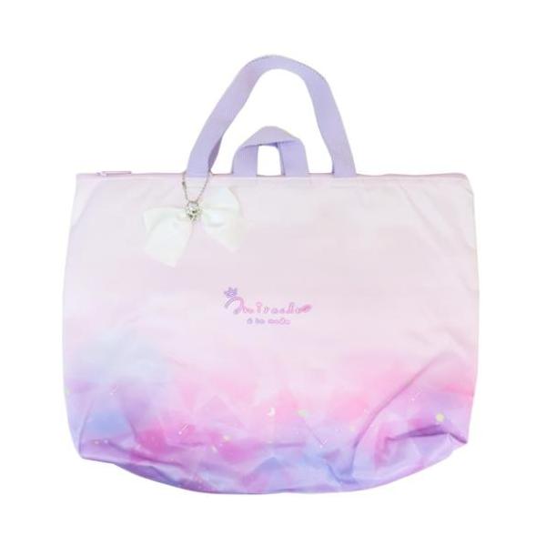 おけいこ入学 新学期に大喜び間違いなし かわいい新入学雑貨シリーズこちらはオシャレでかわいい[カレッジトートバッグ]通園通学や習い事にピッタリな手提げかばんですおどうぐ箱もスッキリ収納できるので使い勝手も抜群横幅約370mmのリコーダーケー...