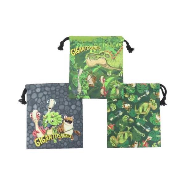普段持ち歩く日用雑貨もお気に入りでそろえようNHK Eテレで大人気 恐竜の子供たちが繰り広げる冒険アニメ[ギガントサウルス]グッズにCOOLなnewアイテム登場こちらは定番人気アイテム[きんちゃくポーチ]3枚セット3種類がセットになっていて...