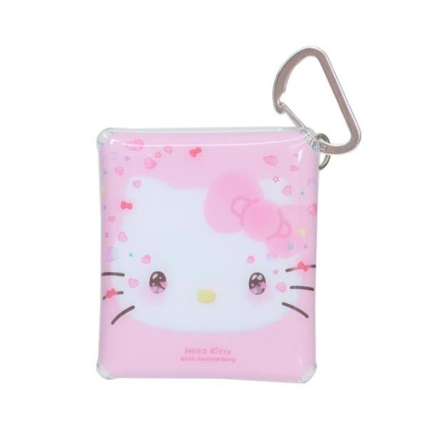 毎日使うものだからこそこだわりを 大人可愛い女性向け雑貨大人気サンリオキャラクターグッズからまたまた可愛いnewアイテム登場ハローキティ50周年を記念し、歴代人気デザインが勢ぞろいこちらはクリア素材がお洒落な[クリアマルチケースSS]裏面の...