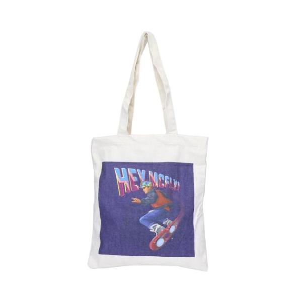 通勤 通学に大活躍大ヒット映画[BACK TO THE FUTURE/バックトゥザフューチャー]グッズにまたまたCOOLなnewアイテム登場オーガニックコットンを使用した人にも、環境にも優しい[トートバッグ]大判の雑誌も入る大きめサイズで通...