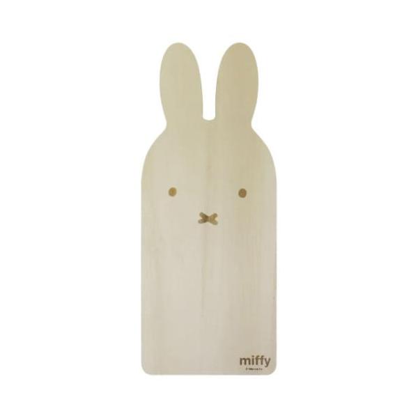 料理 一人暮らし おしゃれ キッチン 生活雑貨ディックブルーナの人気絵本[miffy/ミッフィーちゃん]グッズにまたまた可愛いnewアイテム登場こちらはダイカットデザインが可愛い[木製まな板]無塗装、無着色なので安心してお使いいただけます可...