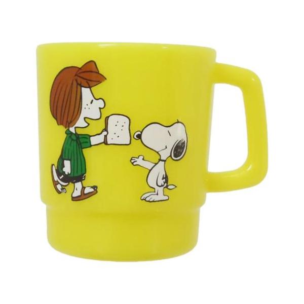 食器 おしゃれ デザイン ギフトに キッチン お祝い 結婚祝い大人気[PEANUTS/SNOOPY]の可愛らしいテーブルウェアシリーズこちらはかわいい[プラスチックマグ Sサイズ]プラスチック製で軽くて割れにくく、お子様でも安心して使えます...