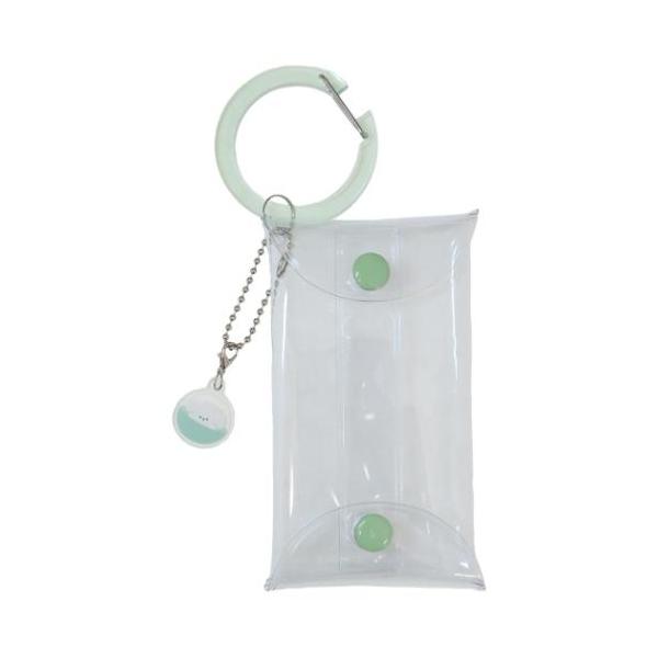 毎日使うものだからこそこだわりを 大人可愛い女性向け雑貨毎日が楽しくなるキュートなZAKKAシリーズこちらはマルチに使える[クリアケースM]小物やカードを入れるのにちょうどいいカラビナ付きなのでカバンなどにつけられてとっても便利カプセル型の...