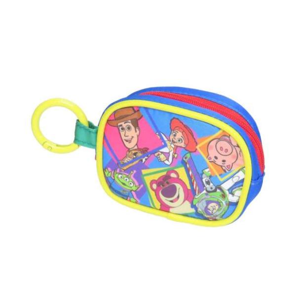 毎日使うものだからこそこだわりを 大人可愛い女性向け雑貨ディズニー＆ピクサーの大ヒット映画[TOY STORY]グッズにまたまた可愛いnewアイテム登場こちらはイヤホンや小銭など小物入れに便利な[カラビナ付きポーチ]カラビナ付きなのでリュッ...