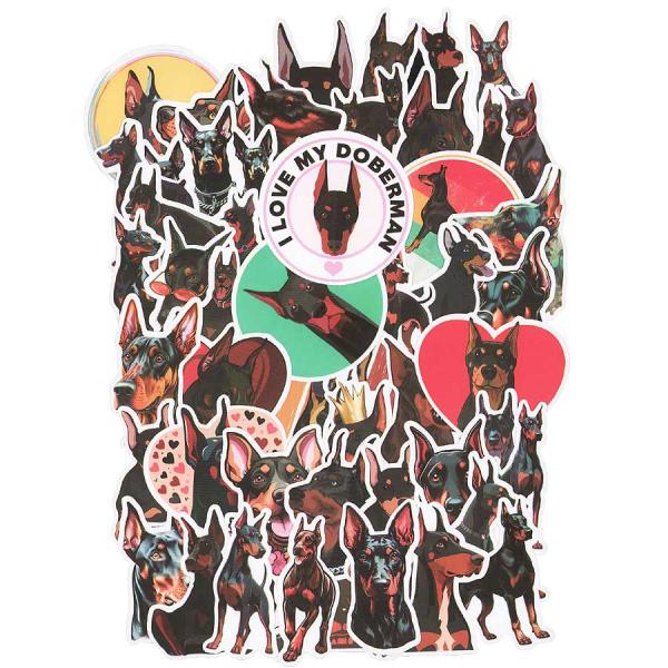 たっぷり５０枚セット♪ドーベルマンのかわいいイラスト仕上げのステッカーです★色々な柄のドーベルマンがポップでかわいいですよね♪★詳しくは商品説明欄をご覧ください。ドーベルマン 雑貨 ステッカー５０枚セット コート紙製 犬 ペット シール グッズ