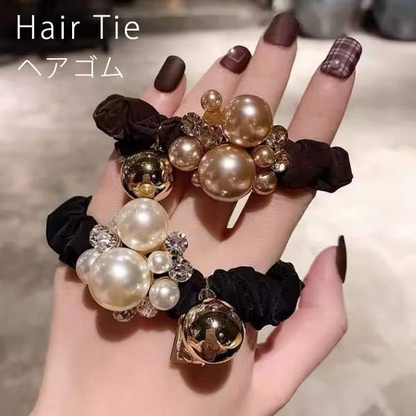 ヘアバンド　ヘアアクセサリー　韓国 ファッションいつものヘアスタイルをワンランクアップさせたいあなたへ。上品なパールとビジューが輝くヘアゴムはいかがですか？これ一つで、あなたの魅力を引き立てます。パールとビジューが上品に輝く、大人可愛いヘア...