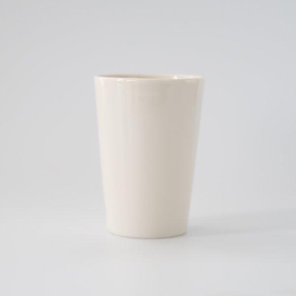 『商品情報』直径：(口径)約7.0cm　　　(底径)約5.3cm高さ：約10.2cm容量：約220ml【注意事項】・画像はあくまでも参考となり、写真ではホワイトレベルを現物同様に写すことができません。・PC、携帯の画面によっても実際のカラー...