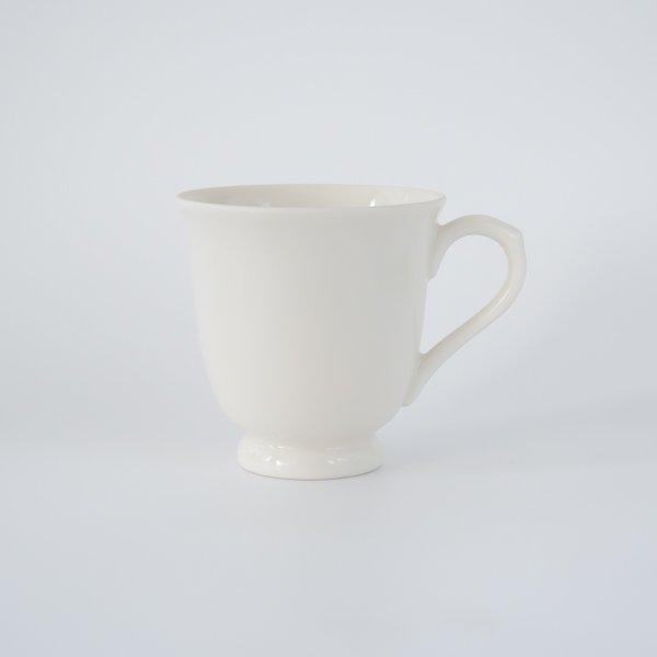 『商品情報』高さ：約9.0cm直径（飲み口）：約9.0cm直径（底）：約5.0cm容量：約275ml※レンジ・オーブン・食洗機使用可能※ニューボン製【注意事項】・画像はあくまでも参考となり、写真ではホワイトレベルを現物同様に写すことができま...