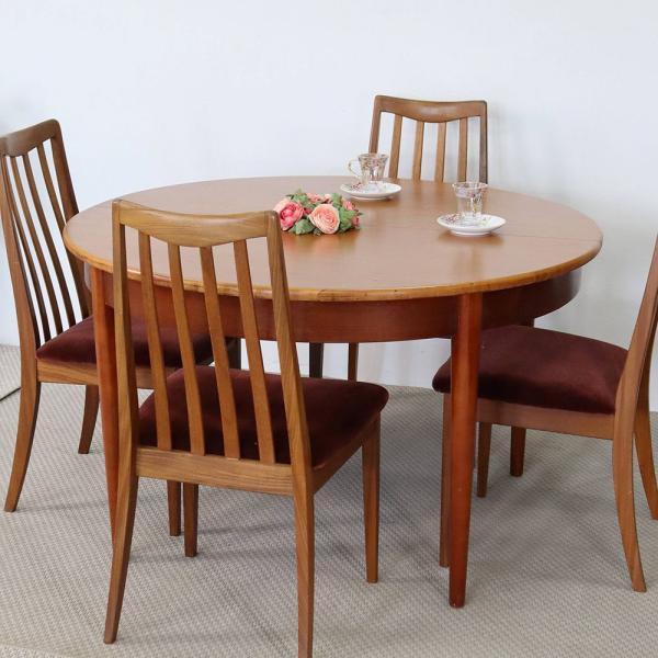 美品！イギリス　ラウンドエクステンションテーブル　直径113 美品！イギリス ラウンドエクステンションテーブル 直径113 美品