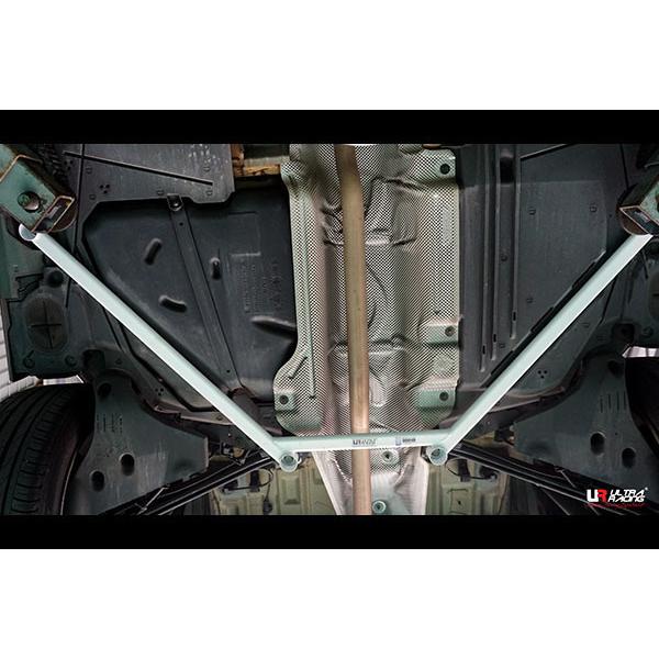 ULTRA RACING 【Ultra Racing】 リアメンバーブレース BMW 2シリーズ 