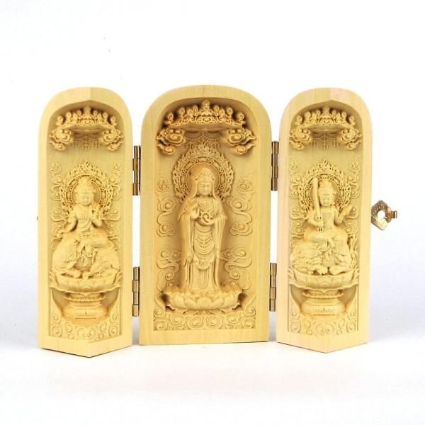 【商品名】　栗田こだわり仏像 三開仏 （筒形）観音・文殊・普賢（高さ10cm、直径4cm、開口幅13cm）水ツゲ製高級木彫り 18320 【商品説明】　・?T?C?Y/?????F10cm?A???a?F5cm?A?J?????F13cm・...