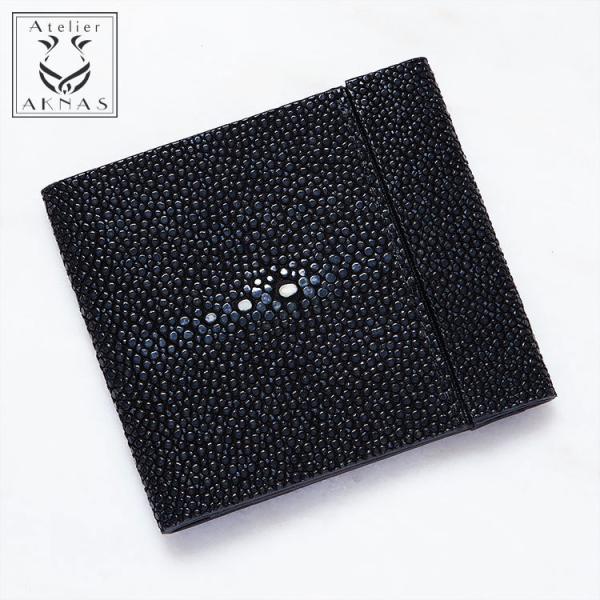 財布 マネークリップ 札ばさみ ブラック 黒 スティングレー 本革 財布 エイ革 メンズファッション Wp011 マネークリップ Aknas Galuchat アクナス ガルーシャ 二つ折り メンズ フランスブランド タイ製 Ak4532 セレクトショップsakura ヤフー店 安い それに目立つの
