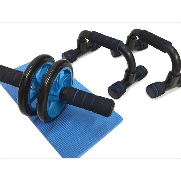 [Release date: August 7, 2014]■自宅で簡単エクササイズ！　シ腹筋ローラー膝マット付きとプッシュアップバーのセットです。■カラー：ブルー【腹筋ローラー（膝マット付）】・マットを膝の下に敷き、ローラーをスライドさせ...