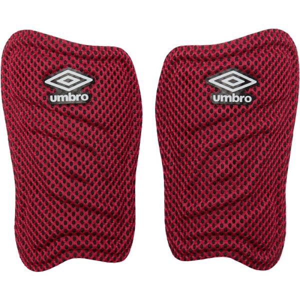 ソフトで軽量タイプのメッシュ素材のシンガード。約タテ 14.0CM ×ヨコ 8.5CM( 中心部分 ) のサイズでフィットしやすい左右非対称の形状です。外側はポリエステルを使用し、中材に EVA を使用しています。素材：ポリエステル 100...