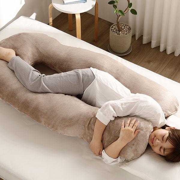 抱き枕 もちふわ 抱かれ枕 Uタイプ ベージュ 140×70cm フランネル生地 カバ―洗濯可能 寝具 クッション 業務用 まとめ買い ポイント消化 日用品
