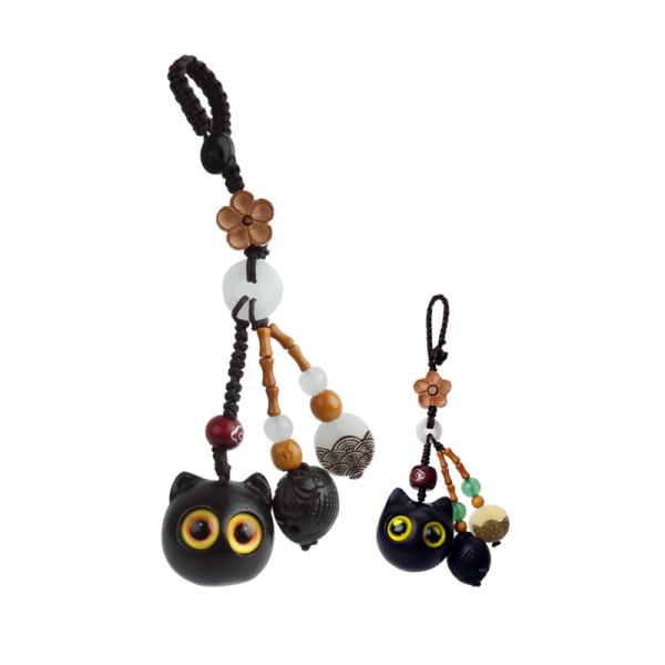 黒猫のキーホルダー　シンプル　かわいい　プレゼント