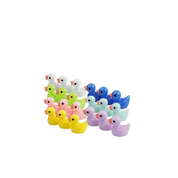 【ぷっくりかわいい3Dモチーフ!】ぷくっとした厚みがあるデザインなので、デコレーションの幅が広がります。【並べて使いたくなるゆびさきサイズ】約2cmの使いやすいサイズ感。【選べる2パターン!各21個セット】各色3個ずつ入った7色セット、もし...