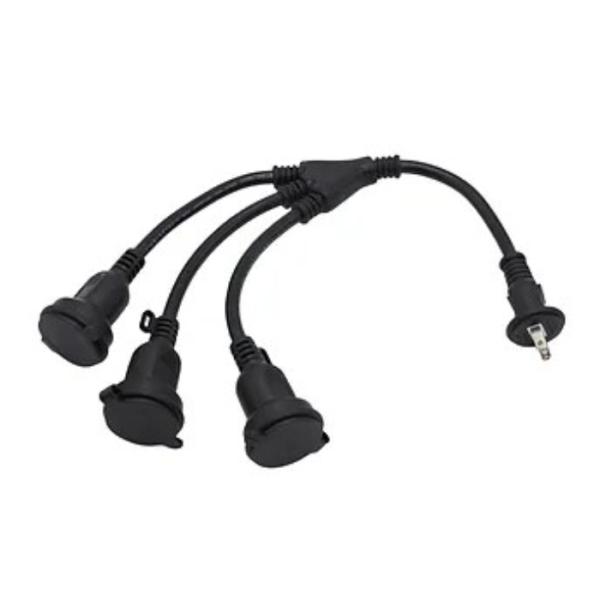 1本の防水延長コードを3分岐して利用できるようにするコード屋外の監視カメラ　灯光器　センサーライト　イルミネーションなどの照明などの利用に便利です。【商品仕様】●プラグ側耐トラッキングキャップ有り●コンセント側に防塵キャップ有り●コンセント...