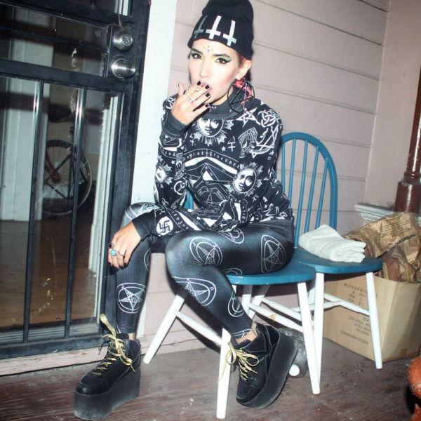 Killstar アンチクロス 逆十字 刺繍ニットキャップ 黒 ロックファッション ロック系 パンク ファッション ロックtシャツ ニットキャップ オカルト Buyee Buyee Japanese Proxy Service Buy From Japan Bot Online