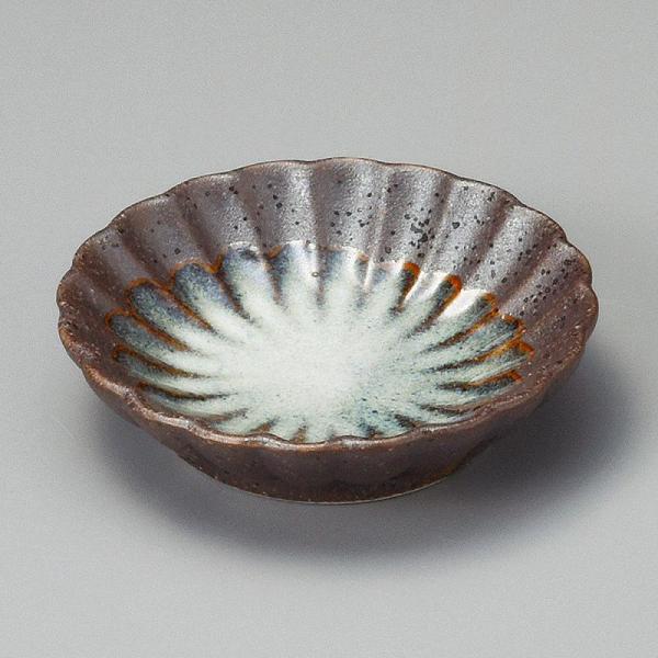 陶里 第31集 黒伊賀流し釉菊型豆小皿 13734-601