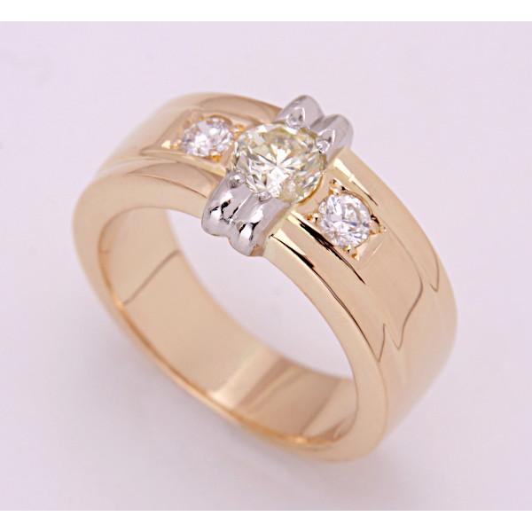 質屋出品》k18/Pt900☆天然ダイアモンド0.5ct+0.2ctデザイン 質屋出品》k18/Pt900☆天然ダイアモンド0.5ct+0.2ctデザイン