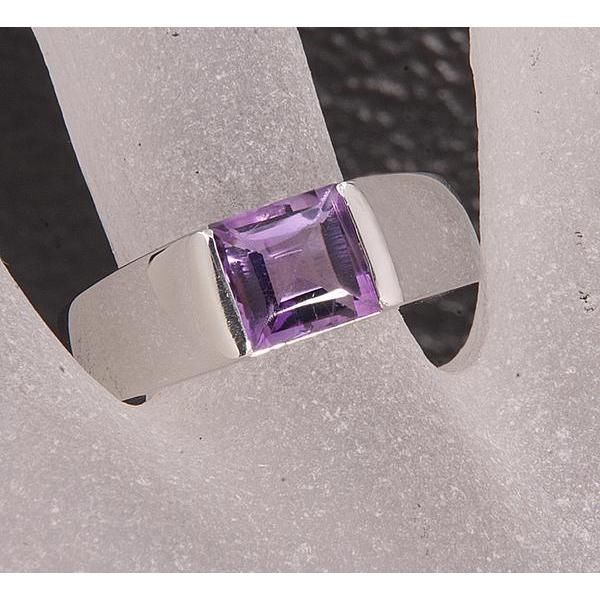 質屋出品》Pt900☆シンプルなアメシストのリング☆k-3162 : wadaya44