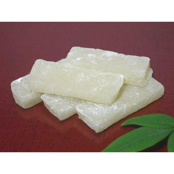 今から４００余年前、初代園田武衛門により「長生飴」として創製されたもので、当時の名将である熊本藩主加藤清正公が、朝鮮の役の際に持参し気候風土に変味せず、保存性がよかったことを賞賛しその名を「朝鮮飴」と名付けた言われております。餅米と水飴、砂...