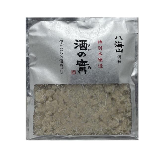 新潟の地酒《八海山》の「酒粕」です。賞味期限：2026年5月31日　保存する場合は１０度以下でお願いいたします。クール便でお届けします。